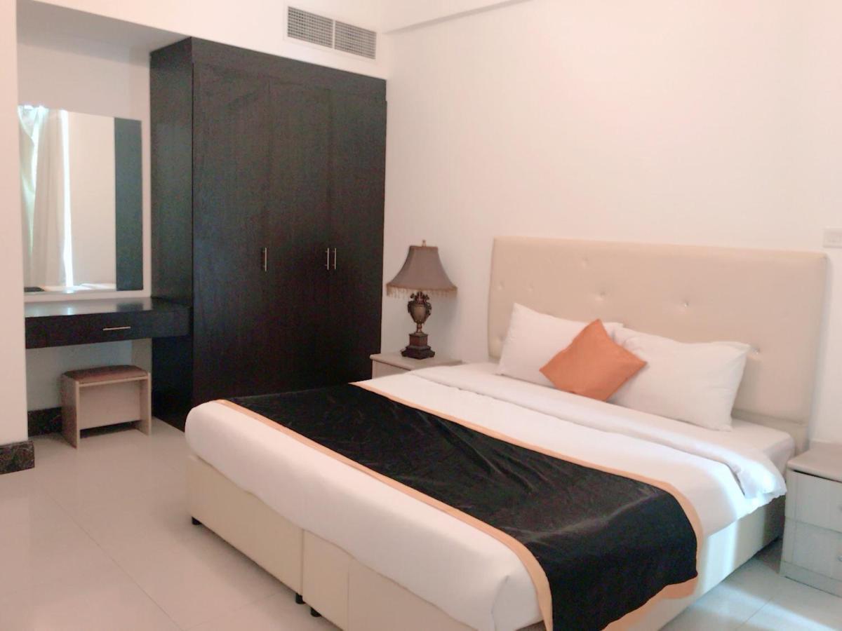 Stout Apartments Манама Номер фото